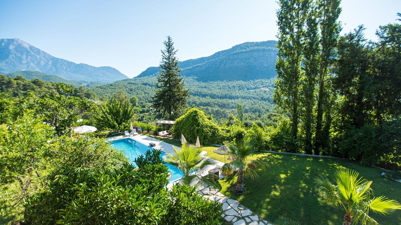 Lycia Nature House