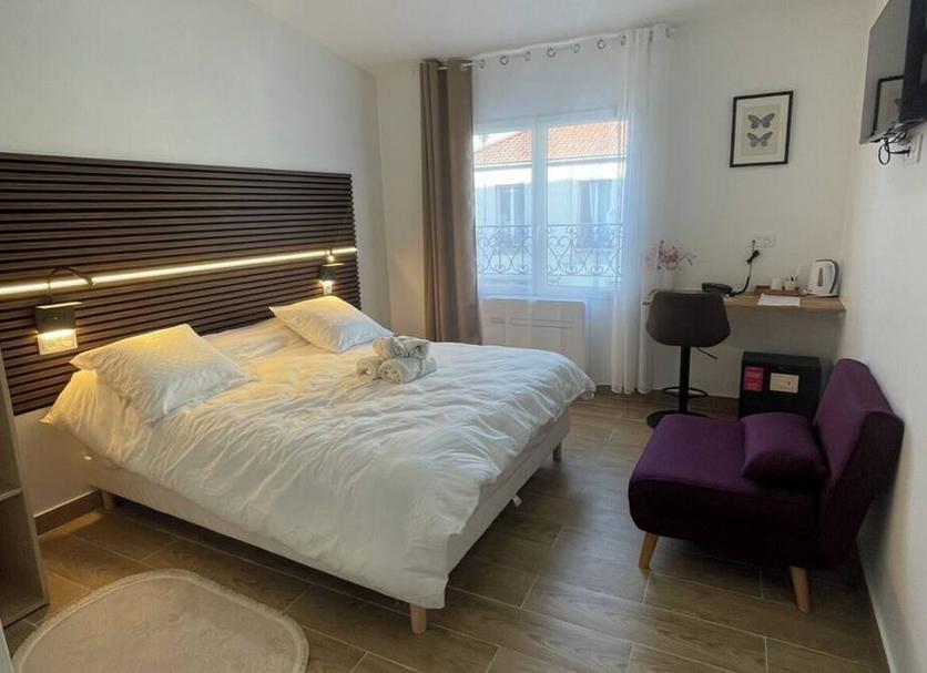 Bedroom Photo