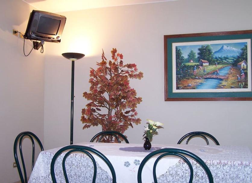 Dining room Photo