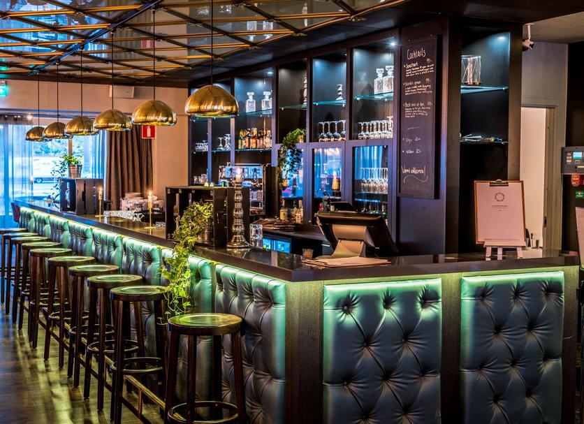 Bar Photo