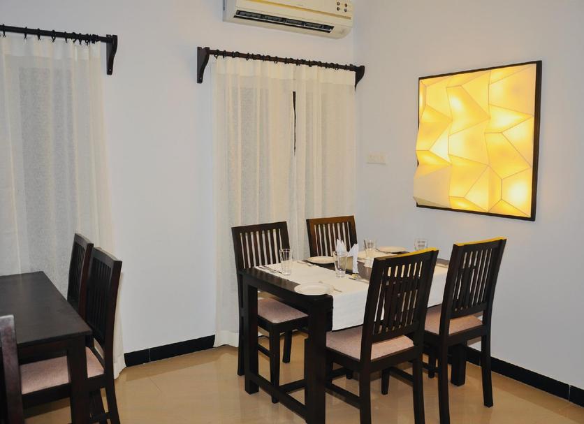 Dining room Photo