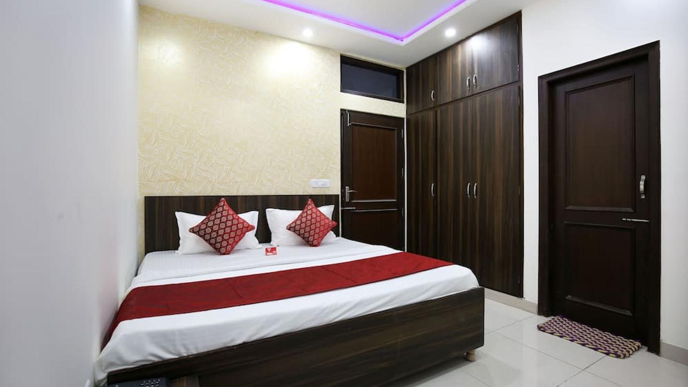 Oyo 8959 New Dk Palace