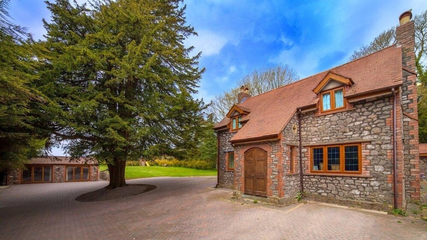 Acorns Guest House
