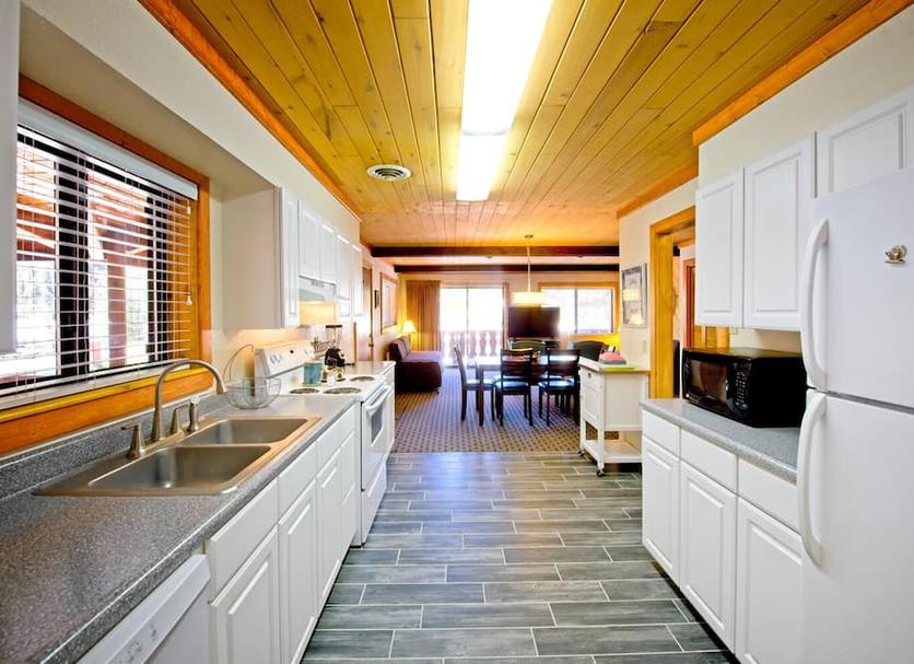 Kitchen Photo