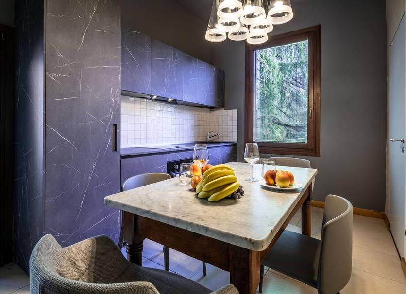 Dining room Photo