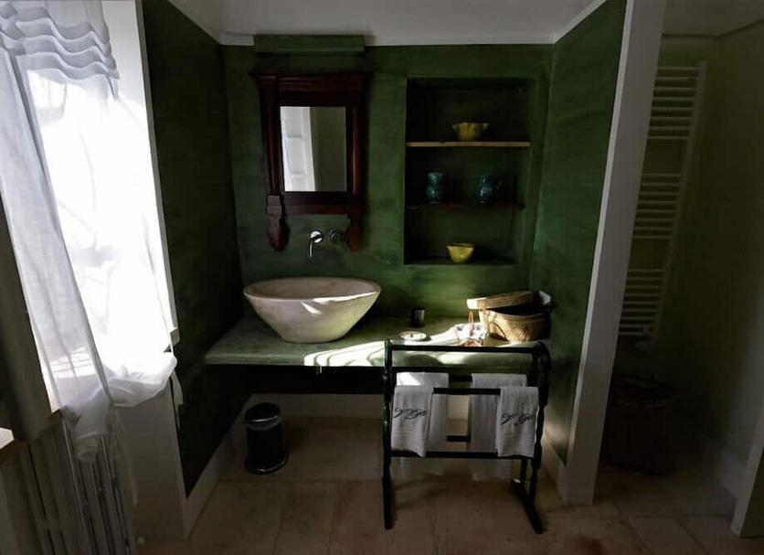 Bathroom Photo