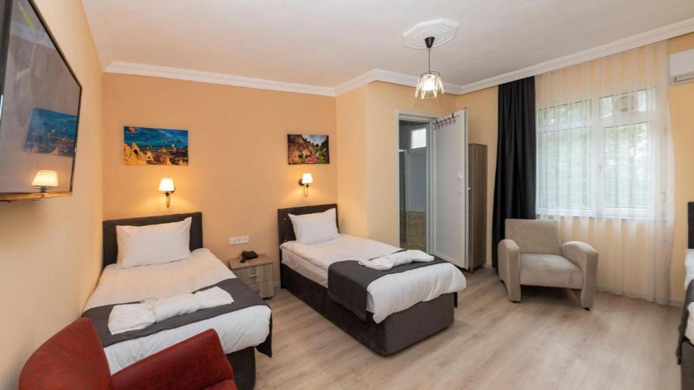 Golden Flower Hotel