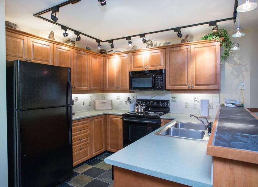 Kitchen Photo