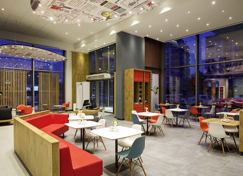 Restaurant Photo