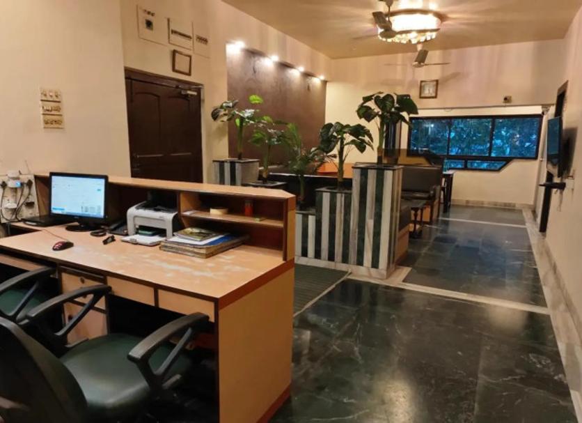Business center Photo
