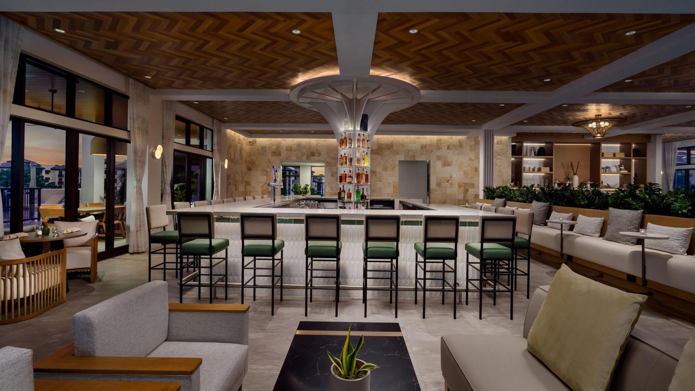 AC Hotel by Marriott Naples 5th Avenue