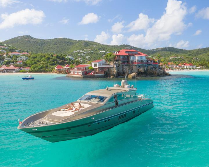 Gustavia :: Best Time to Shop During Low Season 