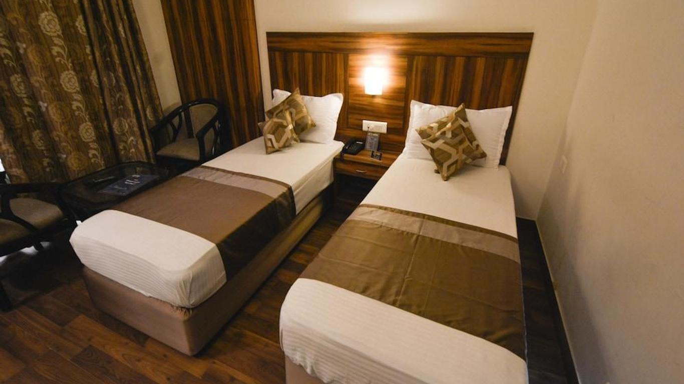 Oyo 492 Hotel Janhvi International