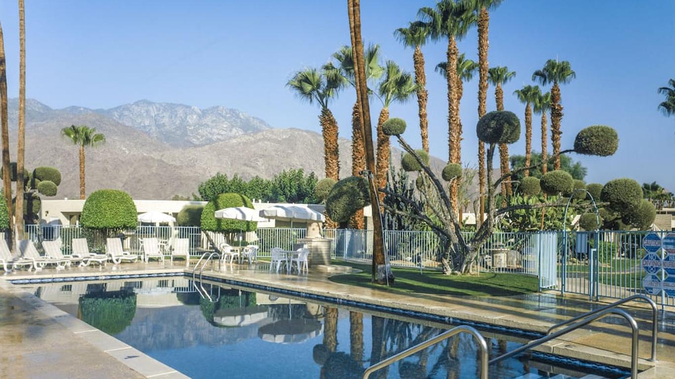 Desert Isle of Palm Springs