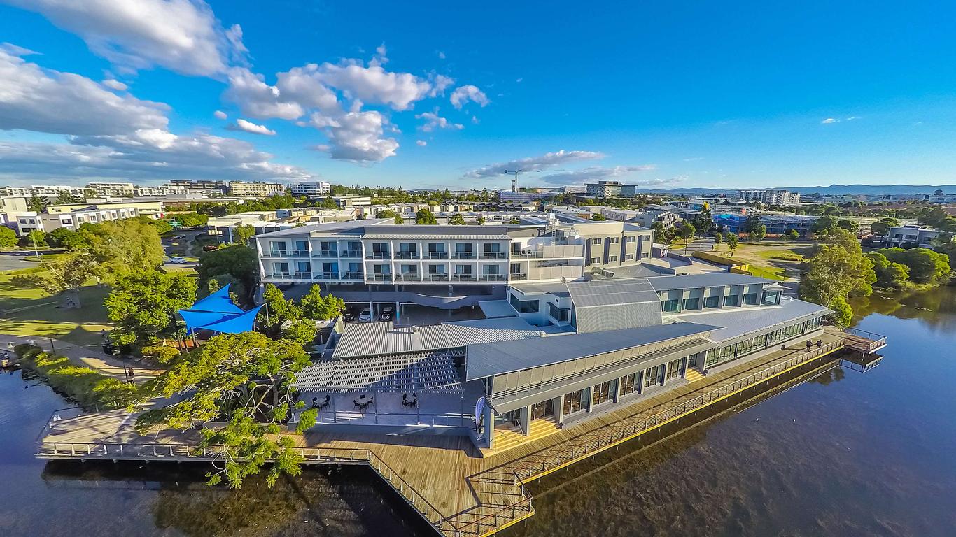 Best Western Plus North Lakes Hotel