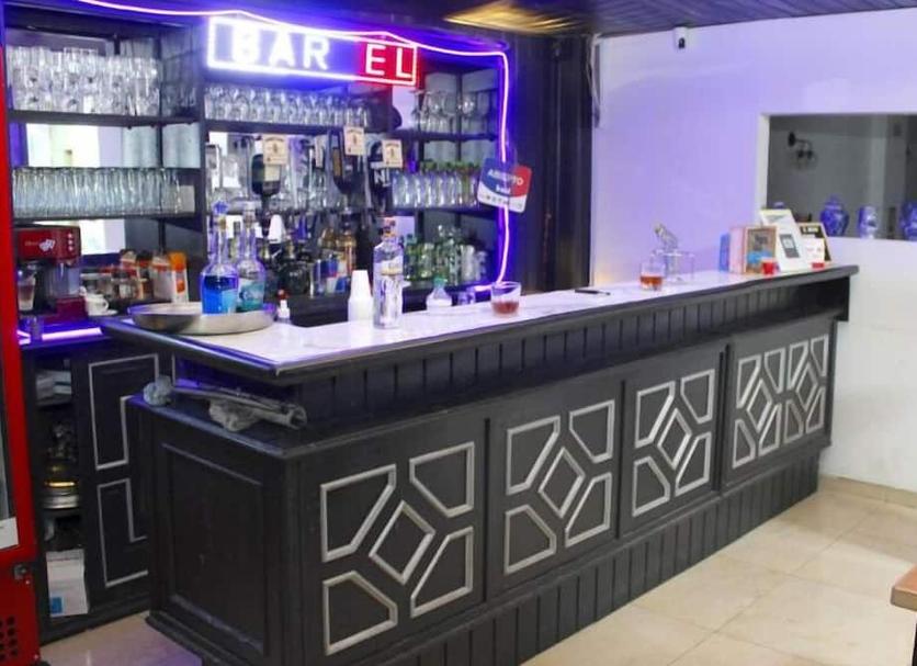 Bar Photo