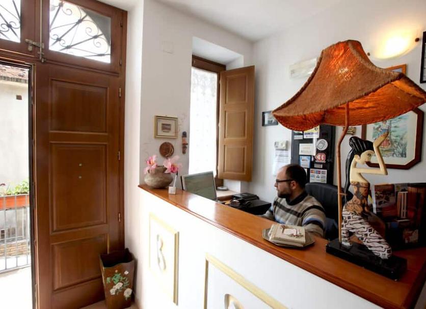 Front desk Photo