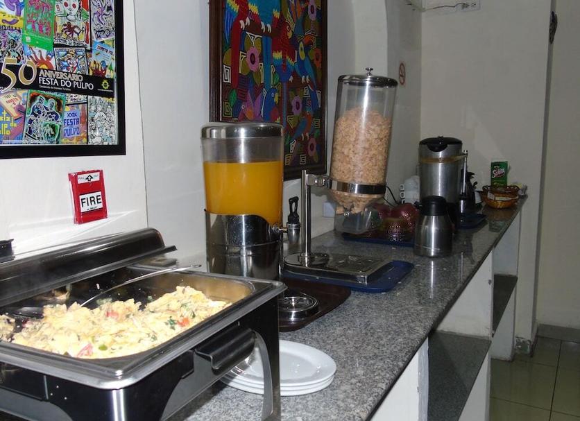 Buffet Photo