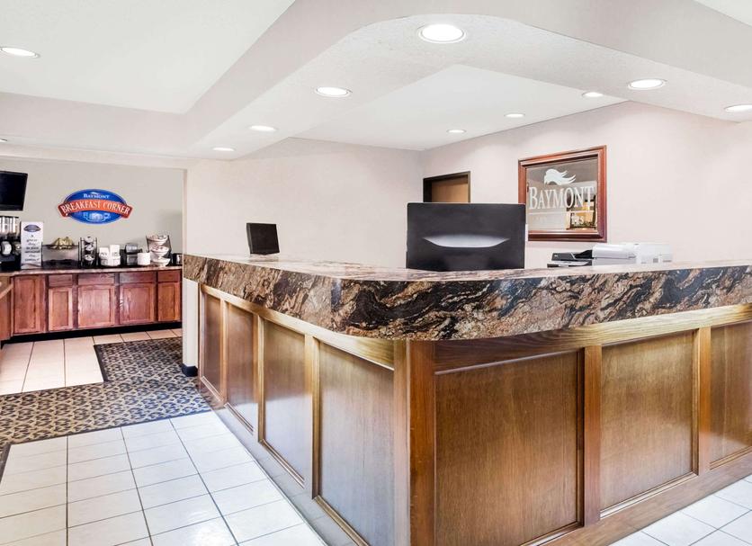Front desk Photo