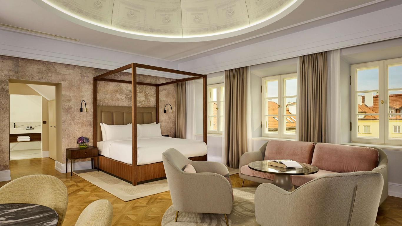 Hotel Verte, Warsaw, Autograph Collection