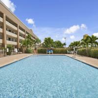 Super 8 by Wyndham Fort Myers