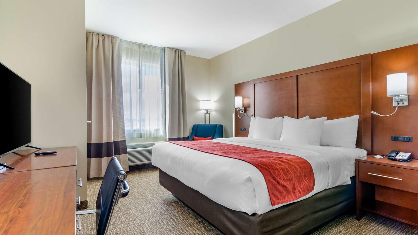 Comfort Inn and Suites Salina North