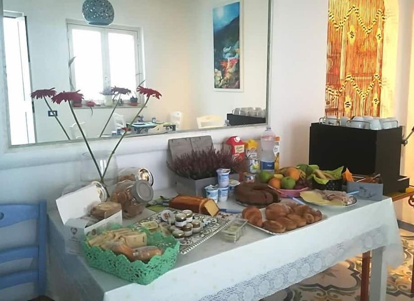 Buffet Photo