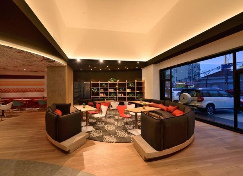 Lounge Photo