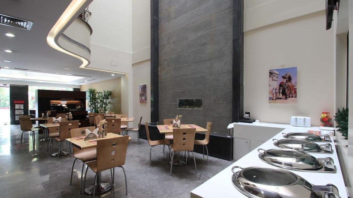 New Haven Hotel Greater Kailash