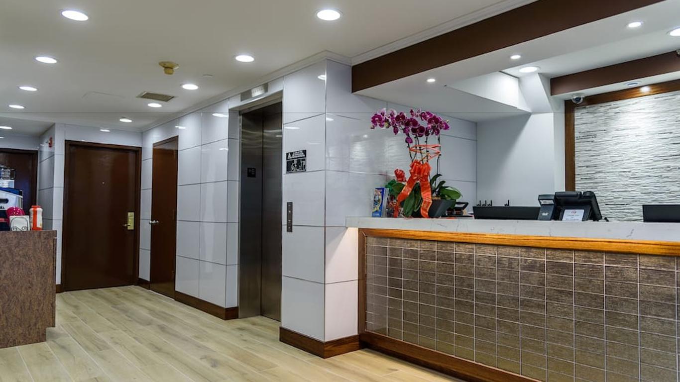 Flushing Central Hotel 88