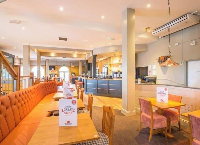 Restaurant Photo