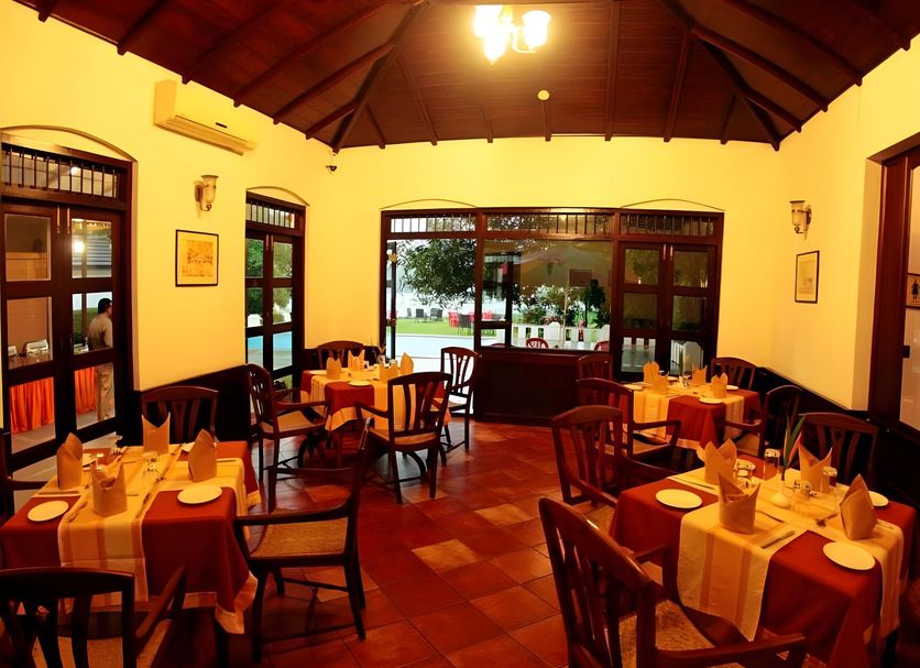 Restaurant Photo