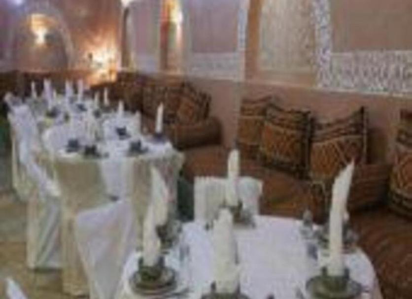 Banquet hall Photo