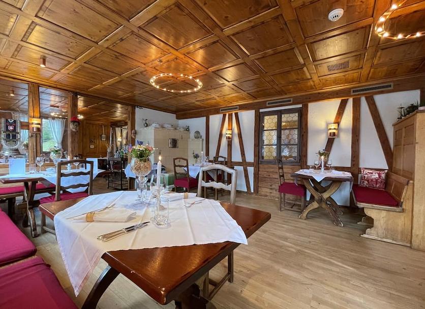 Restaurant Photo