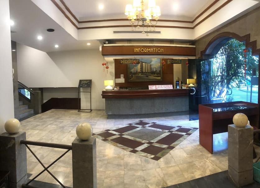Front desk Photo