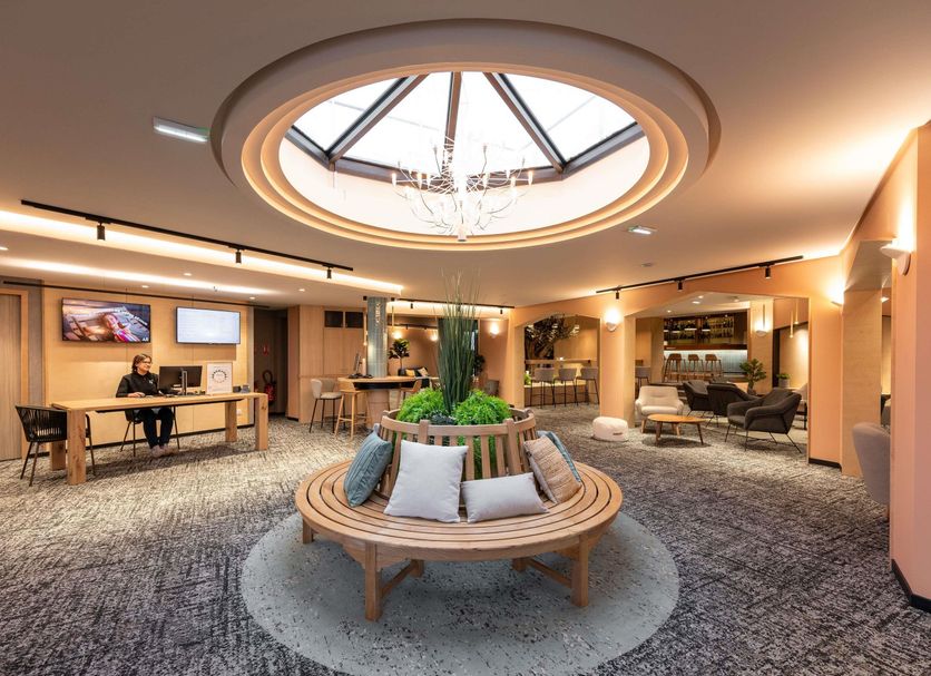 Lobby Photo