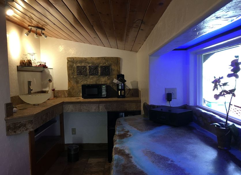 Kitchen Photo