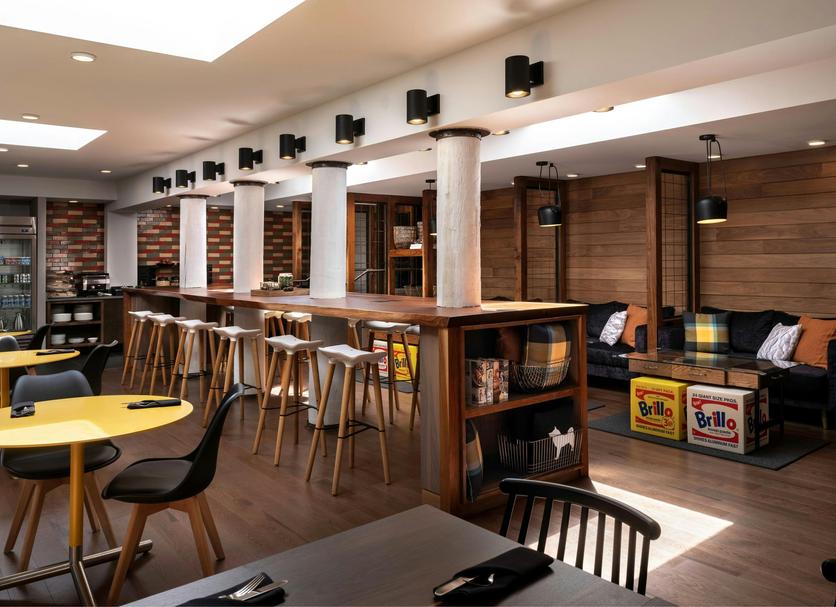 Restaurant Photo
