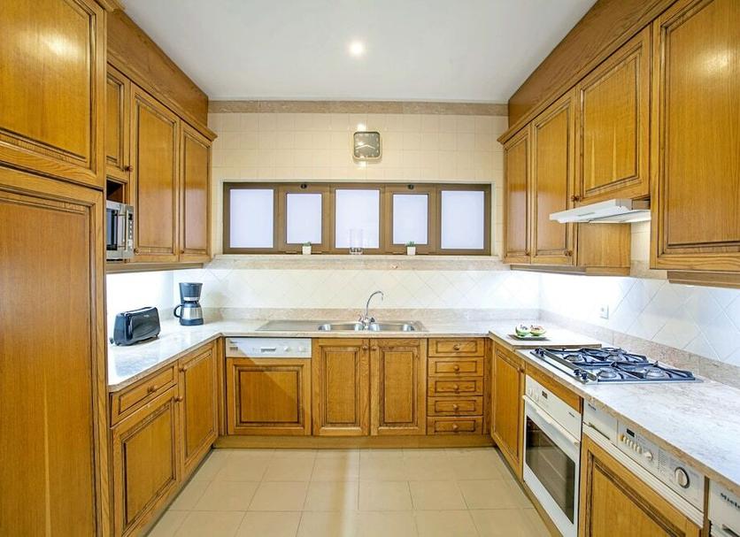 Kitchen Photo