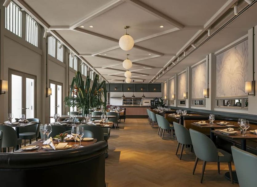 Restaurant Photo