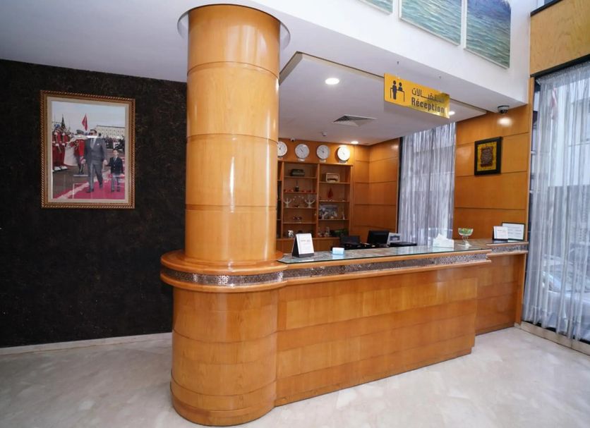 Front desk Photo