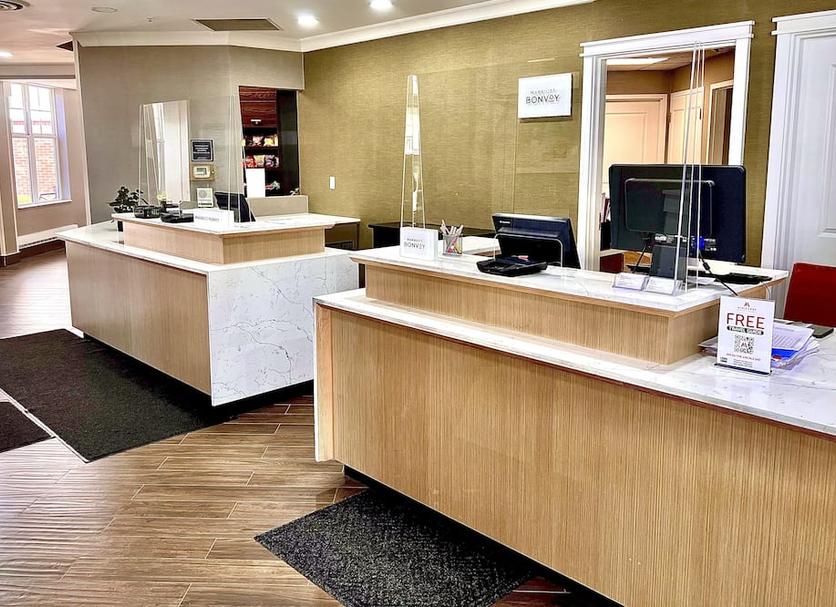 Front desk Photo