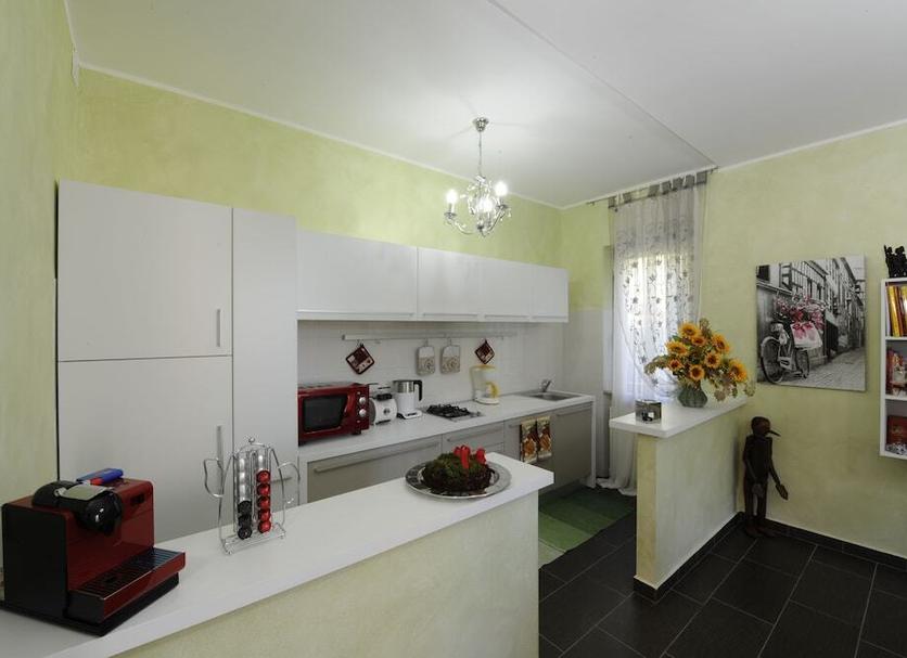 Kitchen Photo