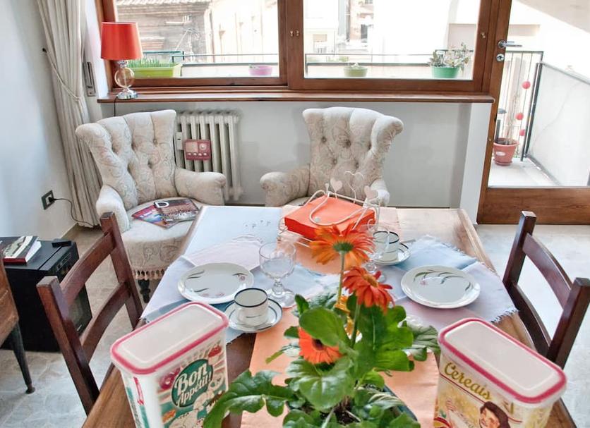 Dining room Photo