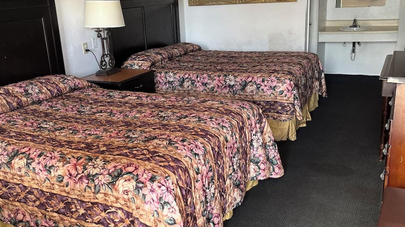 Glen Rose Inn and Suites