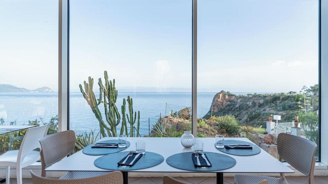 Mangia's Pollina Resort