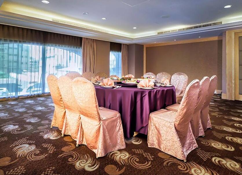Banquet hall Photo