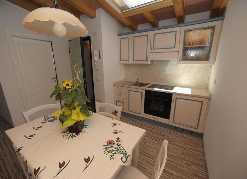 Dining room Photo