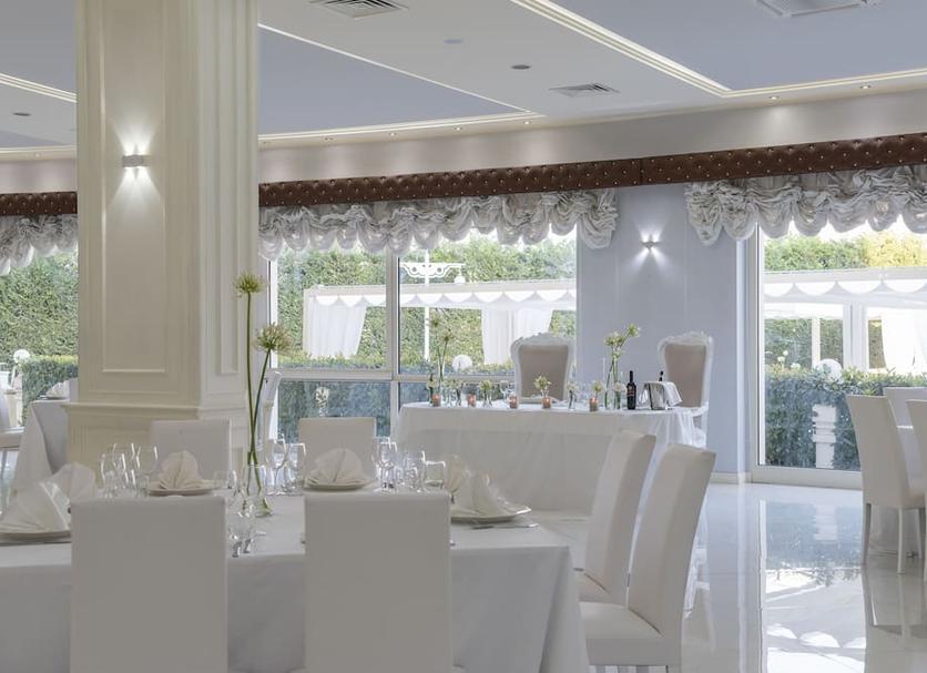 Banquet hall Photo