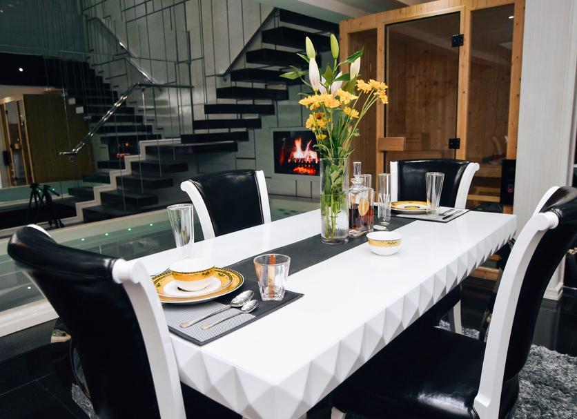 Dining room Photo